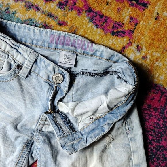 Hydraulic Light Washed Distressed Cuffed Bottom Shorts - Picture 8 of 16